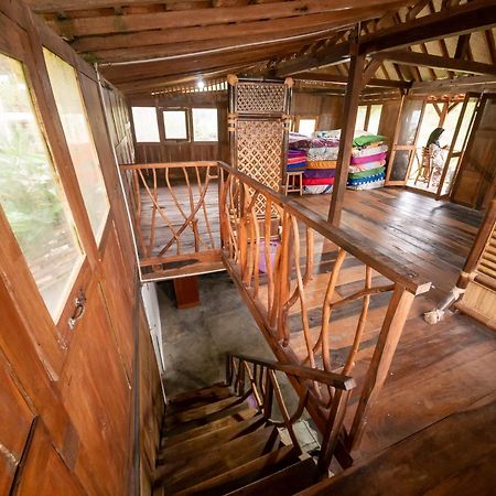 Villa Watu Kodok - Villa Located Close To The Beach Baron Exterior foto