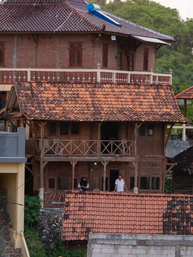 Villa Watu Kodok - Villa Located Close To The Beach Baron Exterior foto